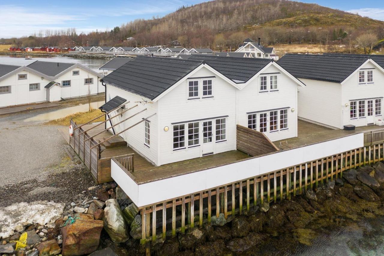Idyllisk Sjohus Pa Naurstad Bodø Екстериор снимка