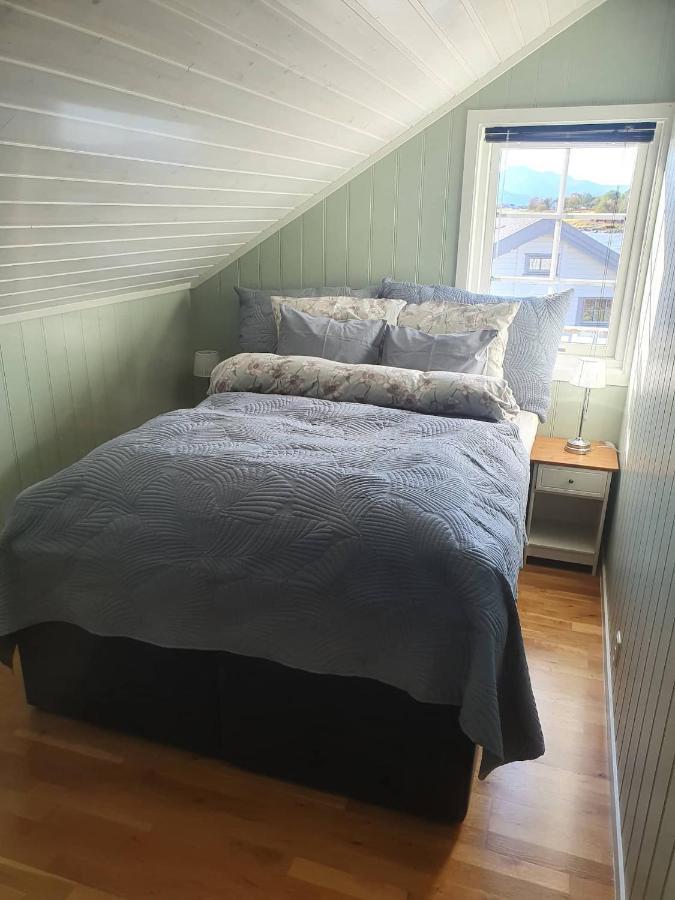 Idyllisk Sjohus Pa Naurstad Bodø Екстериор снимка